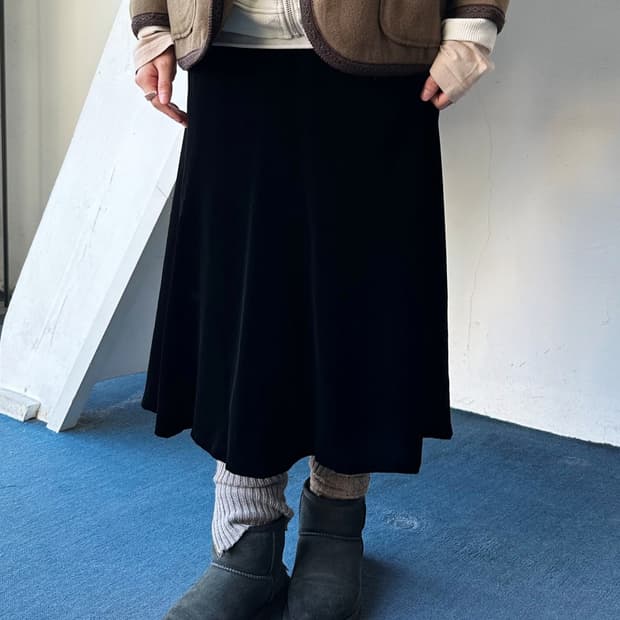 Cupro velour banded loose skirt