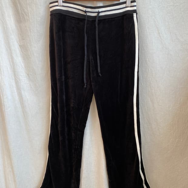 블랙 벨벳 트레이닝팬츠(L)