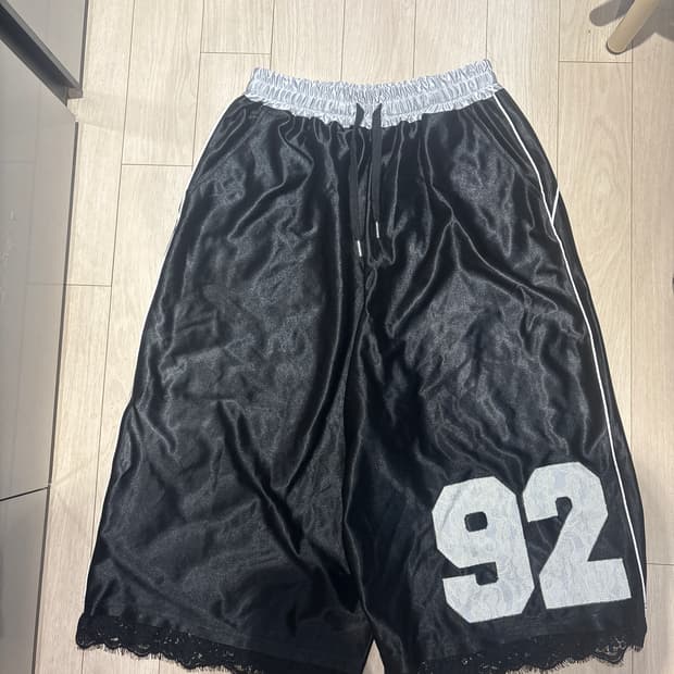 레씨토 레이스 버뮤다 팬츠