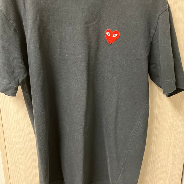 꼼데가르송 반팔 검은색 L사이즈