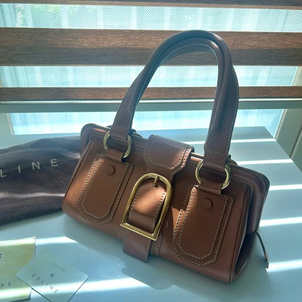 재입고‼️🤎)) 셀린느 빈티지 브라운 레더 패드락 토트백