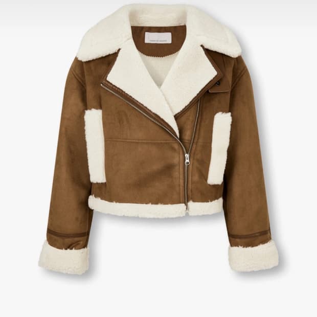 보브 브라운 무스탕