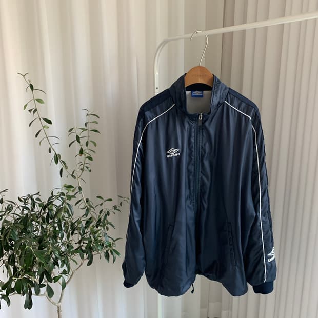 엄브로 UMBRO 빈티지 테이핑 포인트 바람막이 점퍼
