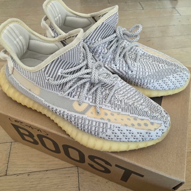 아디다스 이지부스트 350v2 스태틱 280