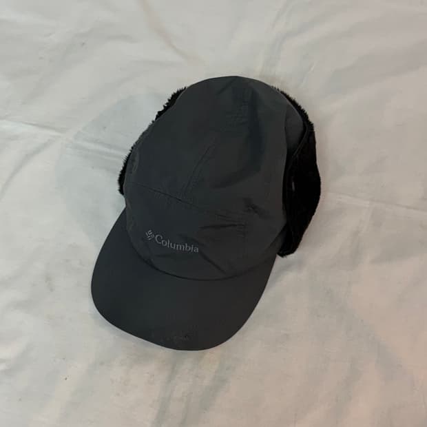 컬럼비아 군밤모자 트루퍼햇 귀도리 모자 차콜