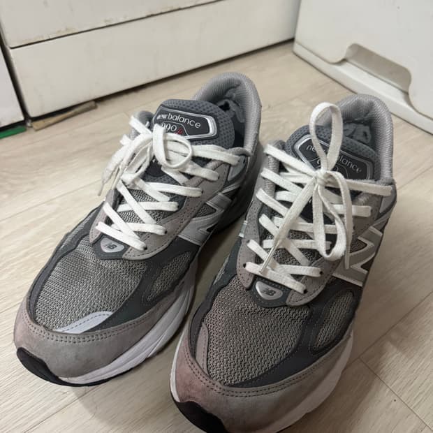 뉴발란스 990v6 285