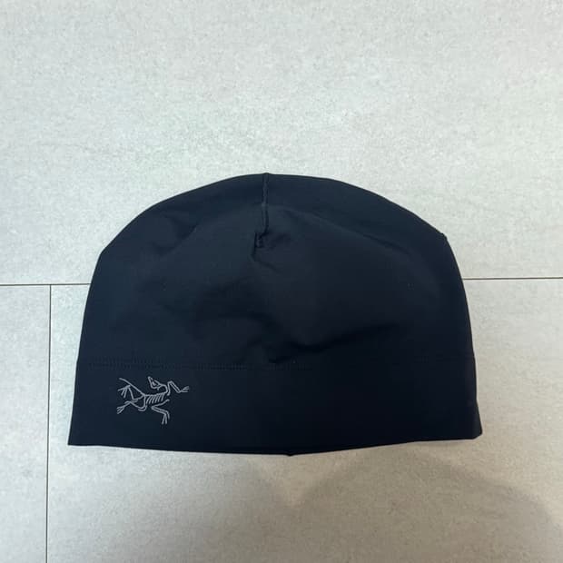 아크테릭스 로 토크 블랙팝니다