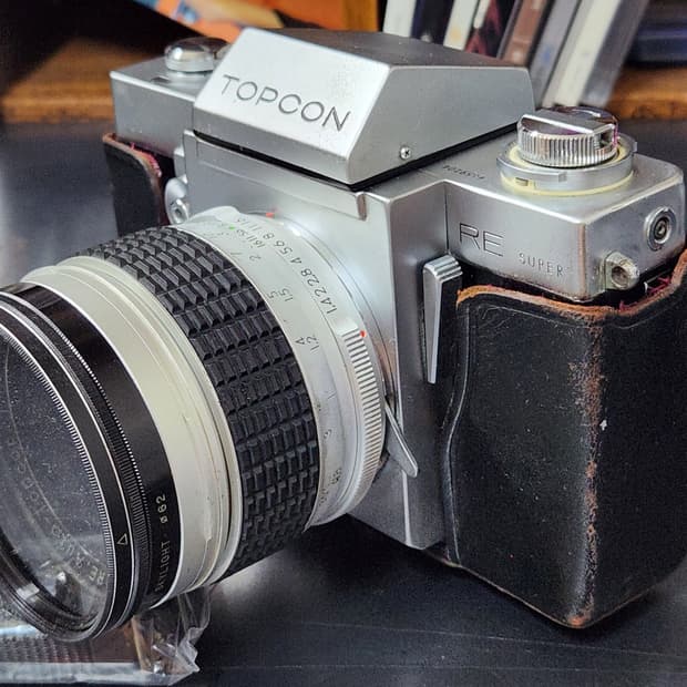 TOPCON RE Super + topcor 58mm f1.4
