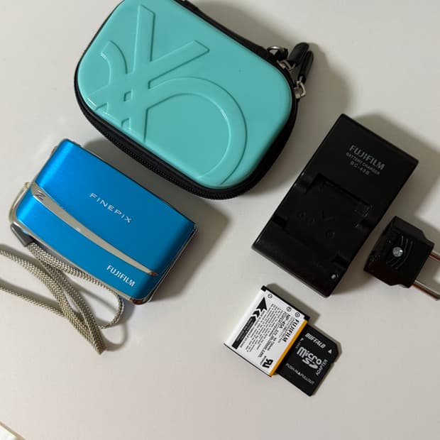 후지필름 파인픽스 z70 빈티지 디카 디지털카메라 블루