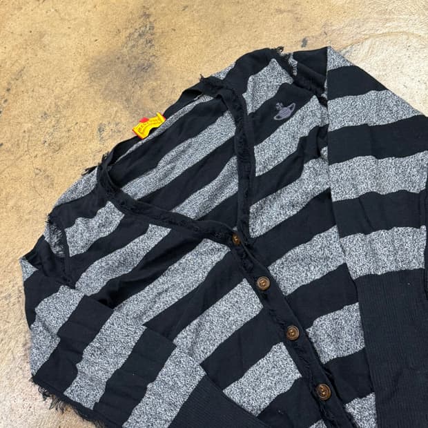 비비안웨스트우드 블랙 그레이 스트라이프 브이넥 가디건 