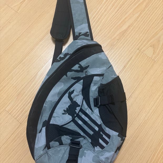 아디다스 x 떠그클럽 백 블랙