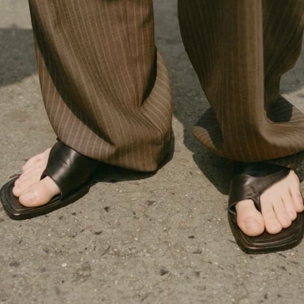 [43] 마리암나시르자데 샌들 블랙