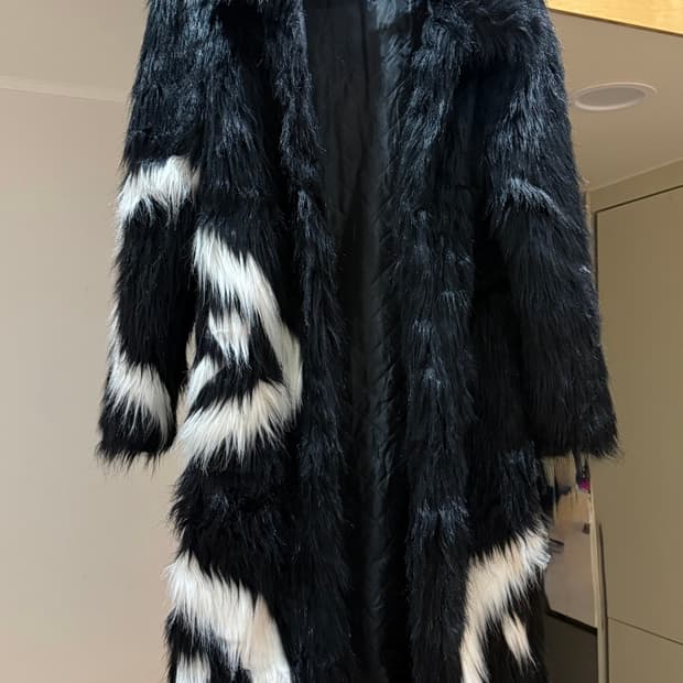 fur coat