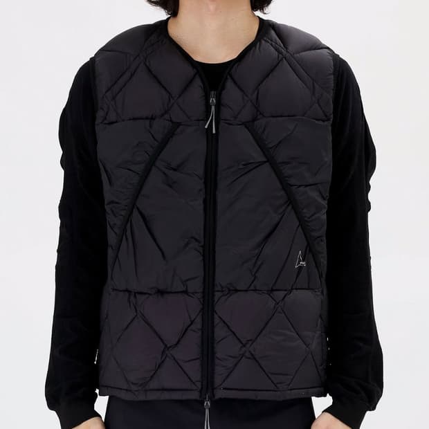 [S]로아 ROA 라이트 다운 베스트 블랙 RBMW054FA36