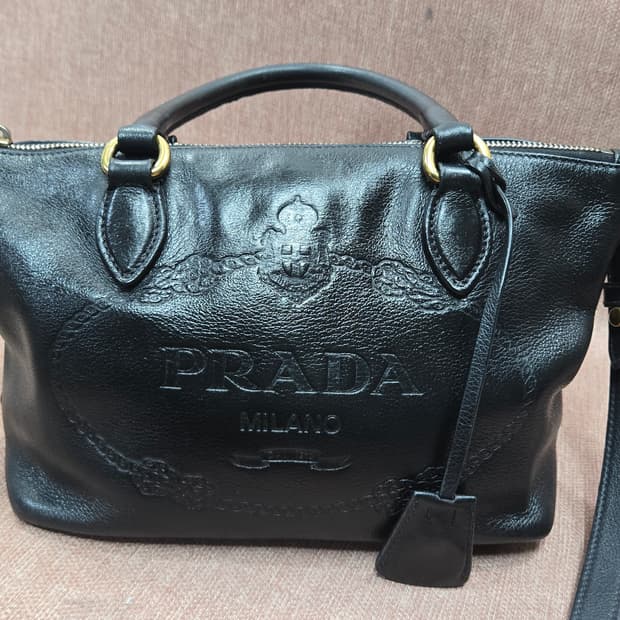 프라다 정품 카프 블랙 레더 토트백 겸 숄더백