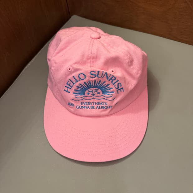 헬로선라이즈 모자