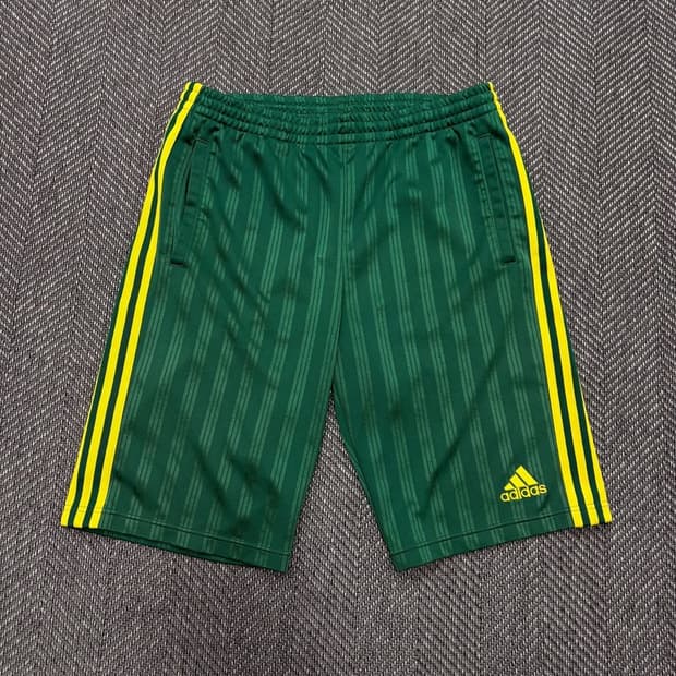 아디다스 스트라이프 트레이닝 숏츠 v2825