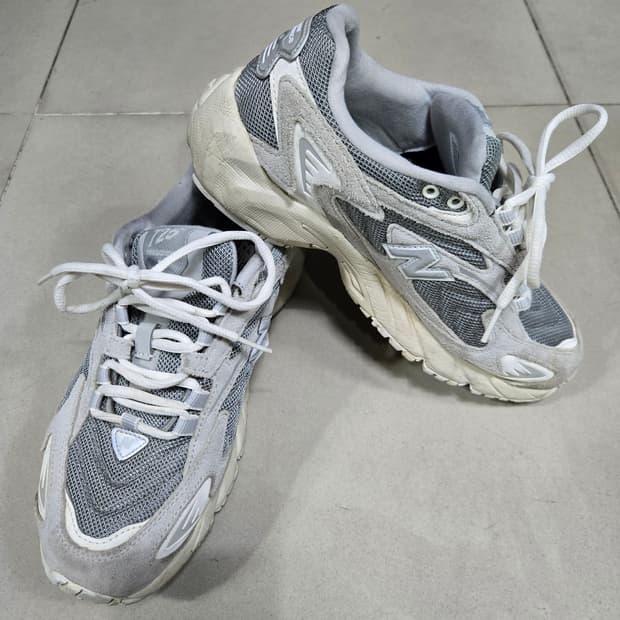 뉴발란스 725 그레이 런닝화 운동화 워킹화 250mm