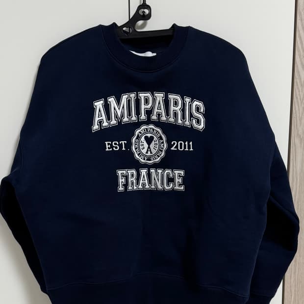 아미 파리스 자수 맨투맨 [XXS]