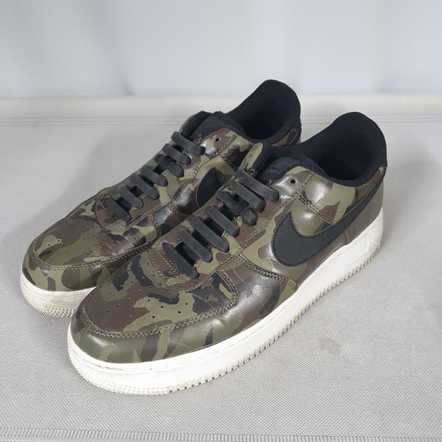 나이키 에어포스 1 '07 LV8 ' 올리브 리플렉티브 카모