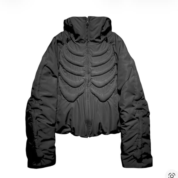 써저리 본 엠보싱 푸퍼 패딩 블랙 L