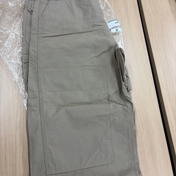 엔지니어드가먼츠 페인터팬츠 카키 M사이즈 새상품