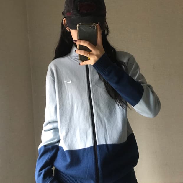 나이키 연하늘 니트집업