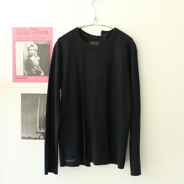 요지 야마모토 레귤레이션 라인 절개 니트 