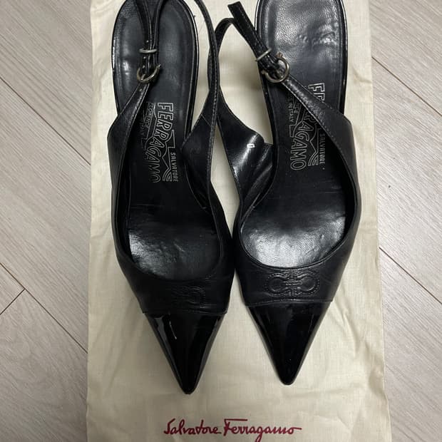 페라가모 여성 샌들구두 - 6D