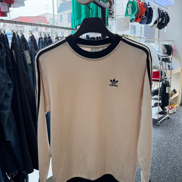 아디다스 오리지널 아디컬러 클래식 와플 맨투맨