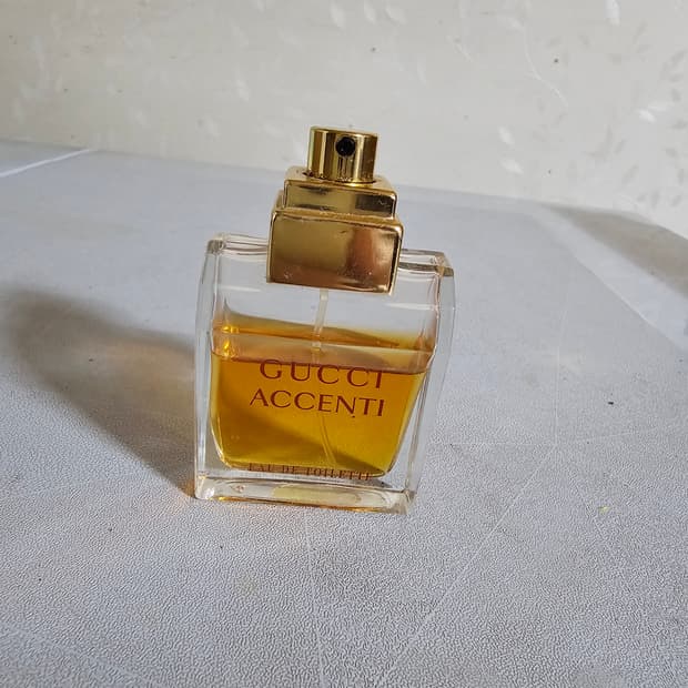 구찌 ACCENTI 오드 뚜왈렛 향수 30ml