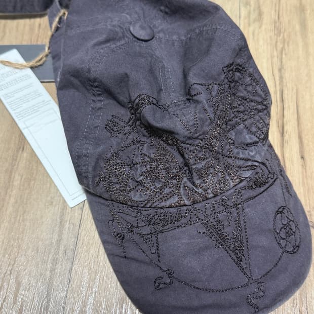 EMOSTANCECLUB 에모스탠스 클럽 볼캡 모자