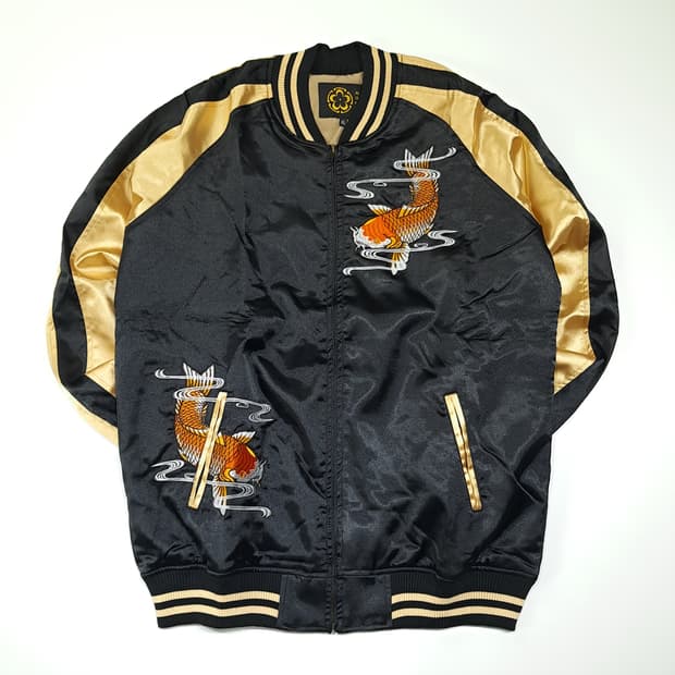 CL556 XL [새상품] 로그 새틴 골드 블랙 잉어 스카잔 자켓