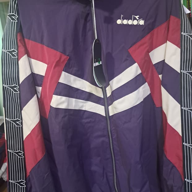 마이틴 신준섭 착용) 디아도라 1994 mvb 트랙수트 자켓 purple