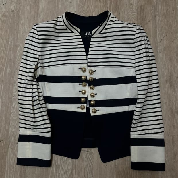 질 바이 질스튜어트 여성 스트라이프 금장 버튼 자켓 M/95