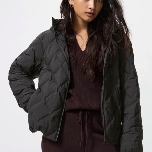 유니클로 퍼프테크파카 s 자켓 아우터 경량패딩