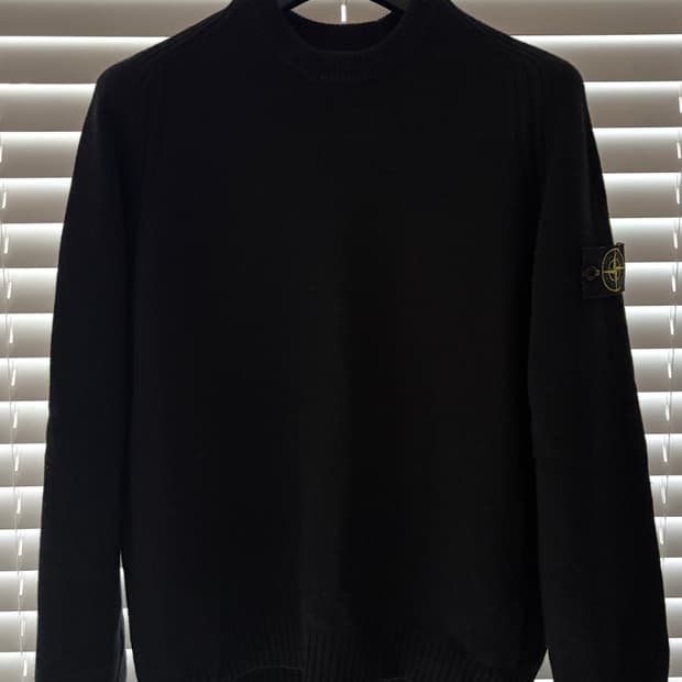 (정품) 스톤아일랜드 블랙 울니트 L사이즈