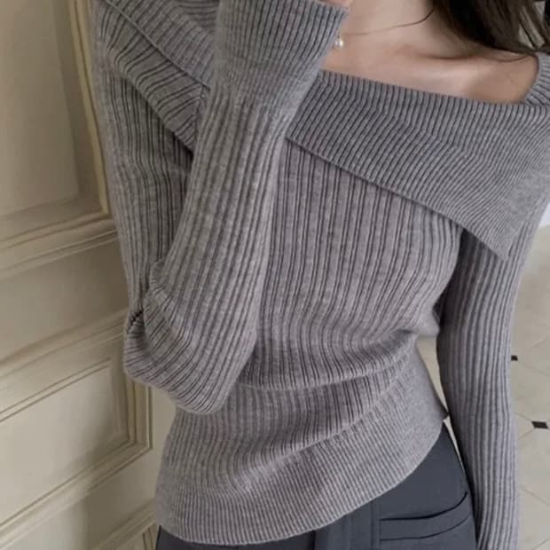 코코블랑 오프숄더 니트 그레이