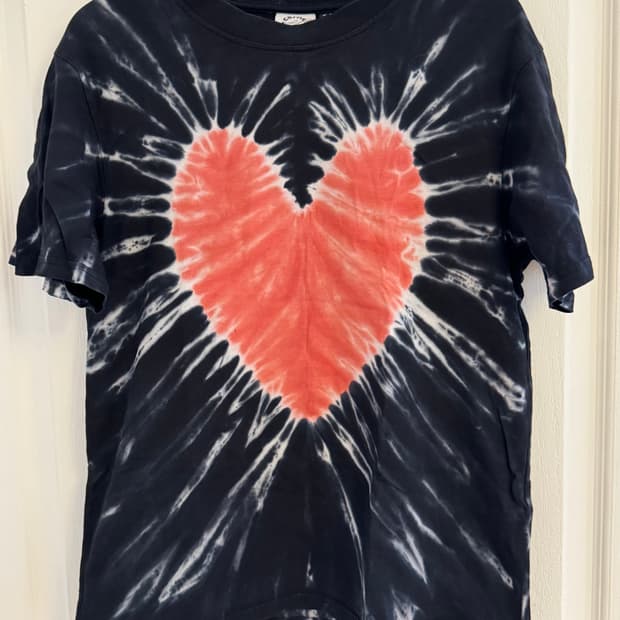carne bollente heart T-shirt