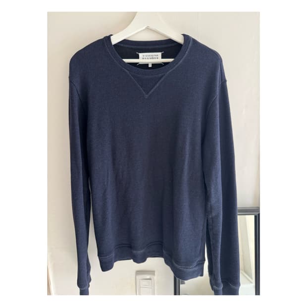 마르지엘라 니트 맨투맨