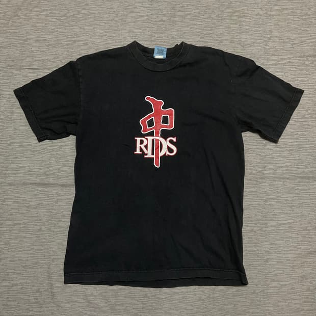 red dragon skateboards 티셔츠