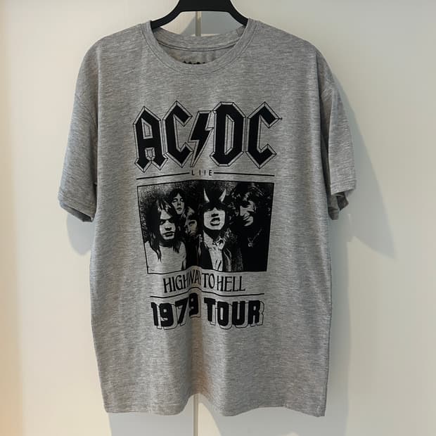 ACDC 그레이 티셔츠
