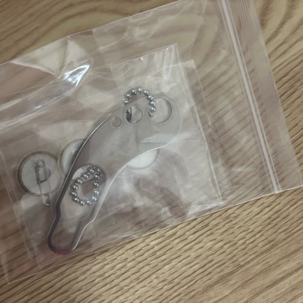 캐피탈 버튼후크 키링-무광