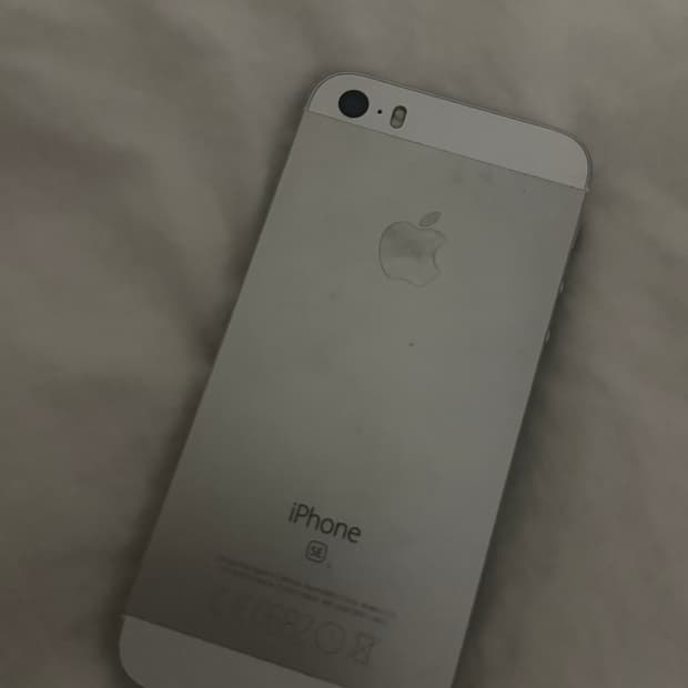 S급) 아이폰 se1 64기가 성능100