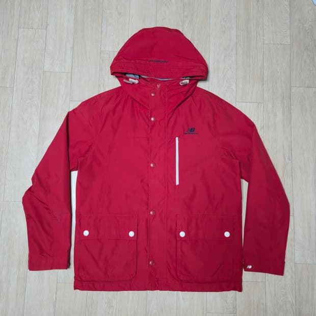 뉴발란스 레드 후드 바람막이 100