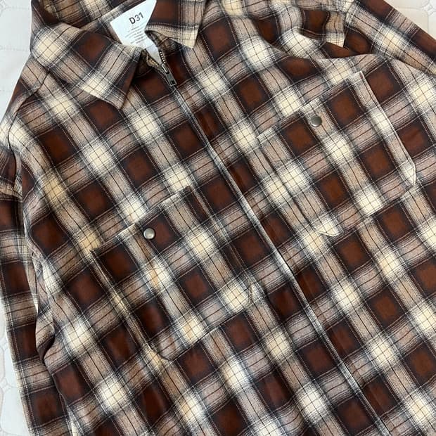 디써티원 소프트 체크 집업 셔츠 브라운 L