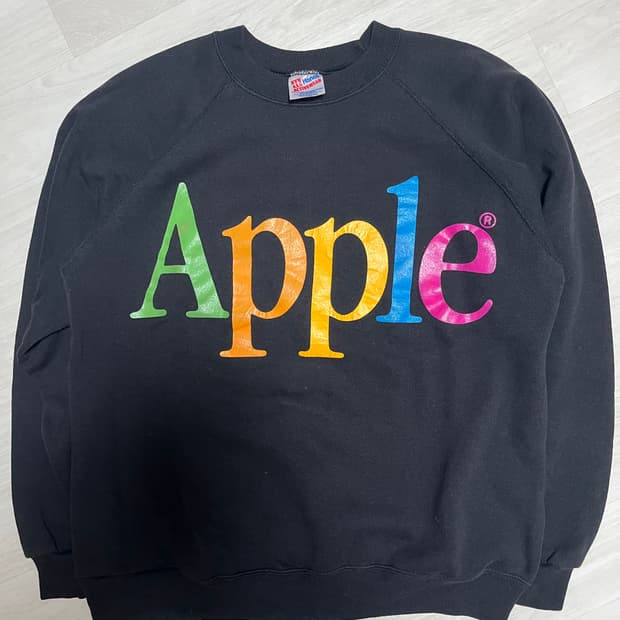 90s Apple 스웻셔츠