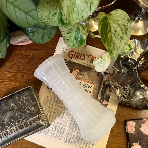 일본 빈티지 밀크글라스 와플 화병