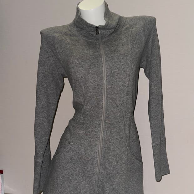 집업 미니 원피스