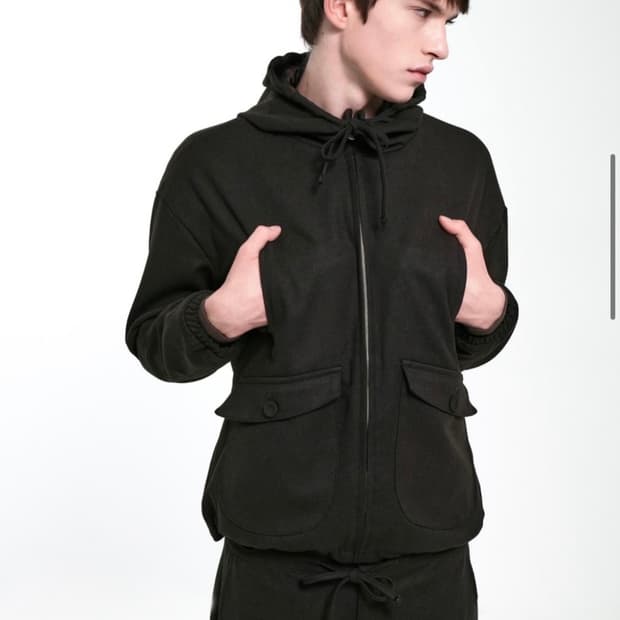 구해요) 리젤 서비스 포켓 후드 집업 1사이즈
